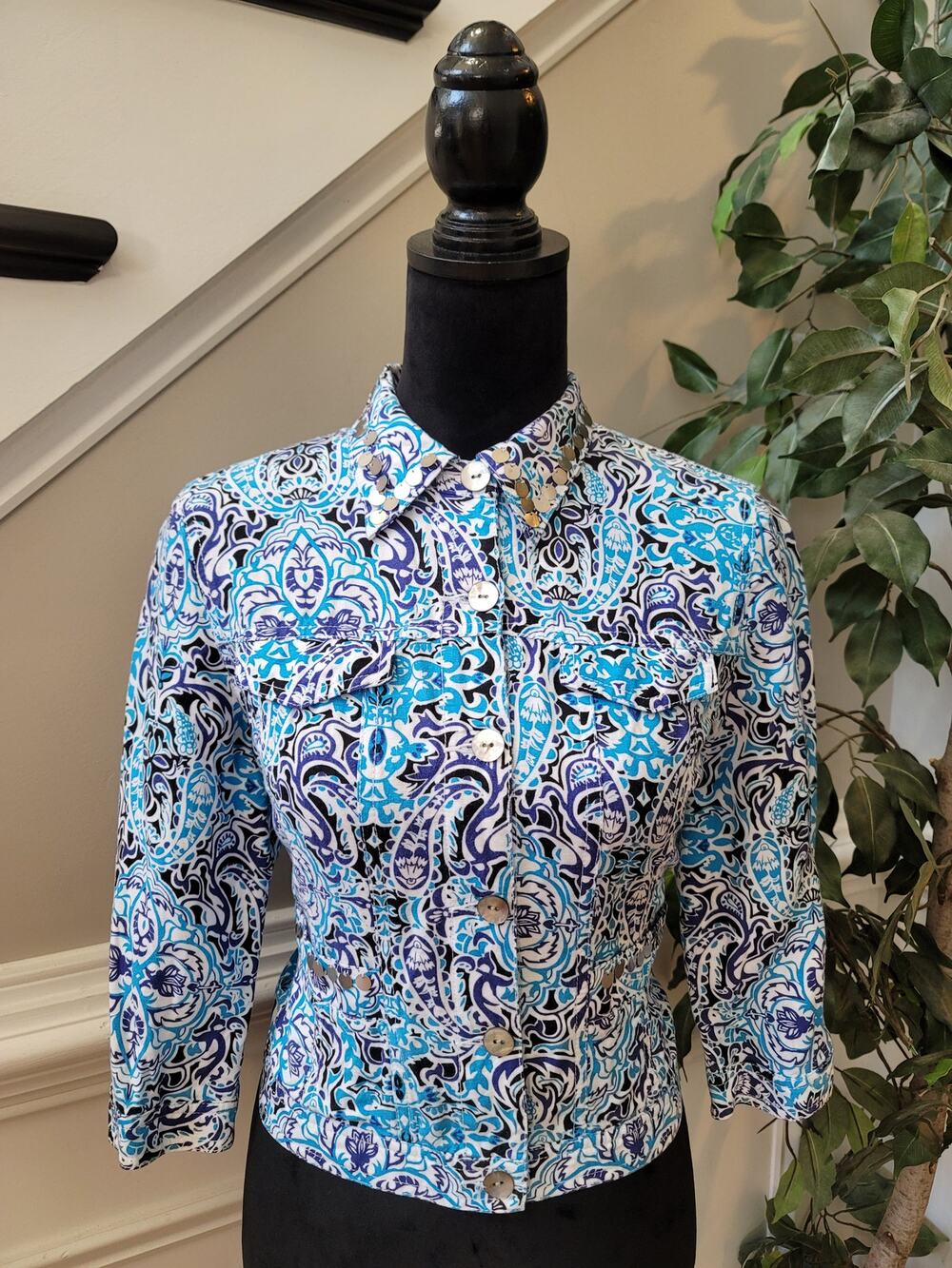 Ruby Rd. Cropped Jacket Womens SZ 10P Blue/White Paisley Button Front 3/4 Sleeve